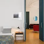 Awarded 3 Bedrooms Upscale Flat@chiado Bairro Alto Лісабон