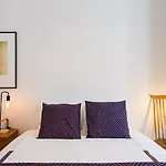 Awarded 3 Bedrooms Upscale Flat@chiado Bairro Alto * Лісабон