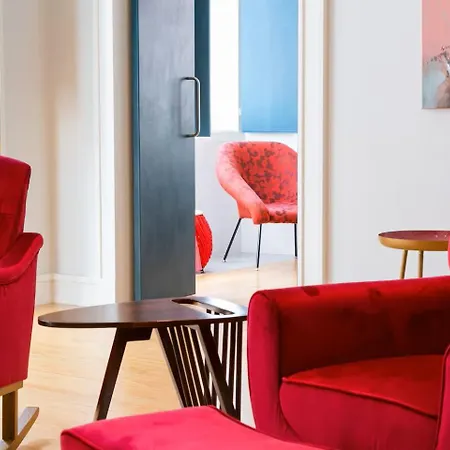 Awarded 3 Bedrooms Upscale Flat@chiado Bairro Alto * Лісабон