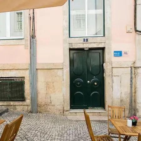 Awarded 3 Bedrooms Upscale Flat@chiado Bairro Alto * Lizbona