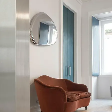 アパート Awarded 3 Bedrooms Upscale Flat@chiado Bairro Alto