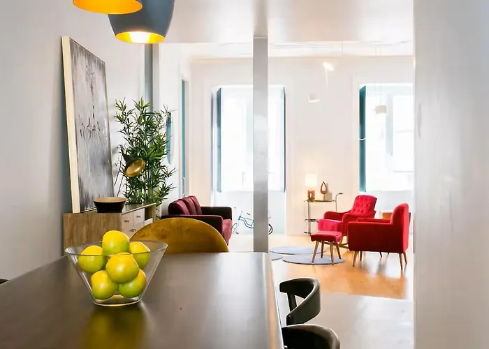 Awarded 3 Bedrooms Upscale Flat@chiado Bairro Alto Διαμέρισμα Lisboa