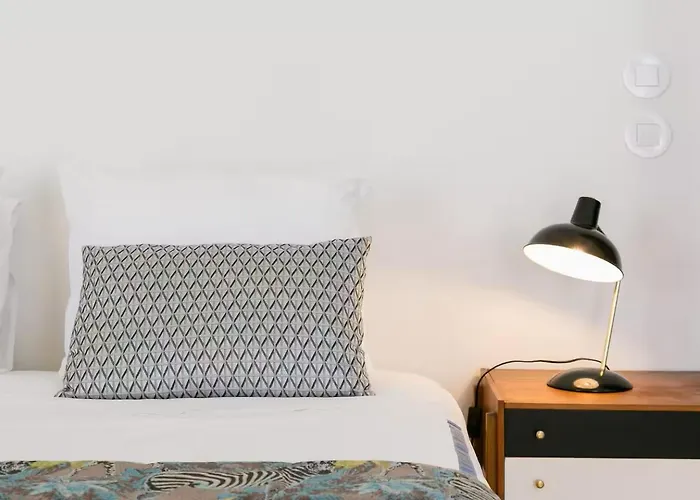 Διαμέρισμα Awarded 3 Bedrooms Upscale Flat@chiado Bairro Alto