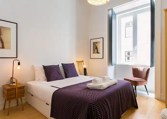 Awarded 3 Bedrooms Upscale Flat@chiado Bairro Alto *