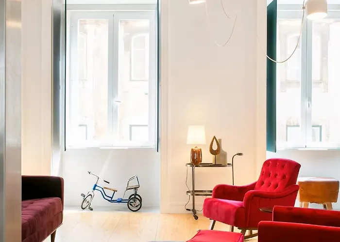 Awarded 3 Bedrooms Upscale Flat@chiado Bairro Alto Lisboa