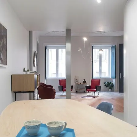 Apartment Awarded 3 Bedrooms Upscale Flat@chiado Bairro Alto *