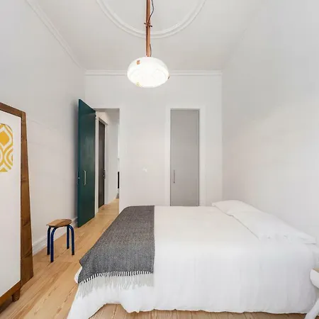 Awarded 3 Bedrooms Upscale Flat@chiado Bairro Alto Lisbon