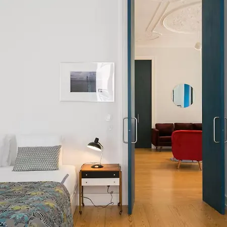 Awarded 3 Bedrooms Upscale Flat@chiado Bairro Alto Lisboa